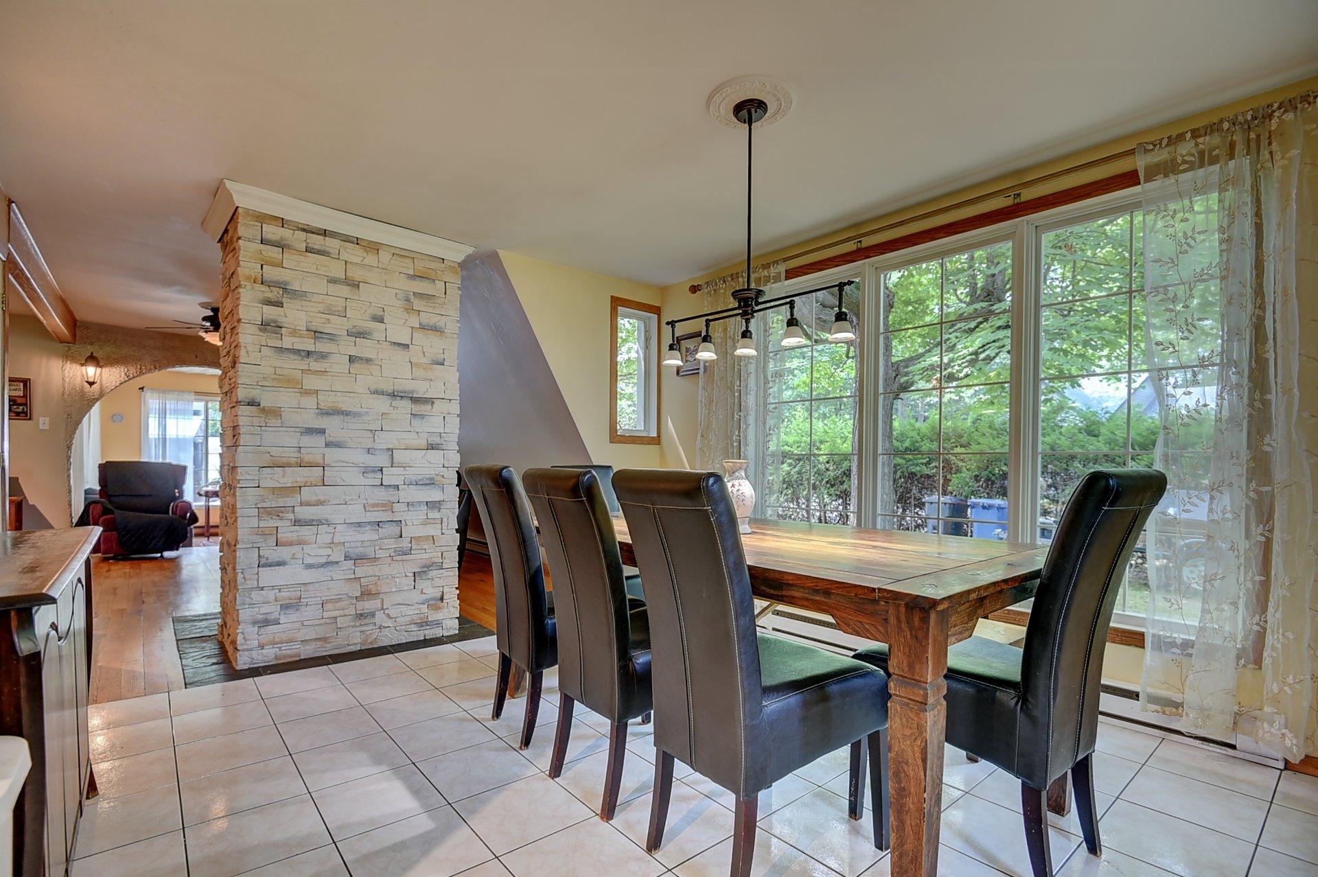 









231


Rue Béram

,
L'Épiphanie,




QC
J5X3J8

