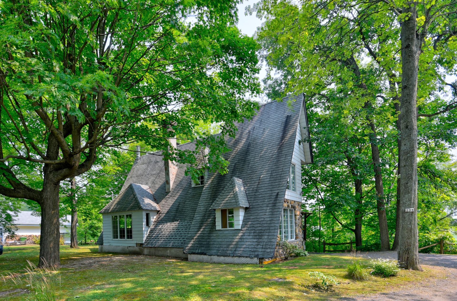 









231


Rue Béram

,
L'Épiphanie,




QC
J5X3J8

