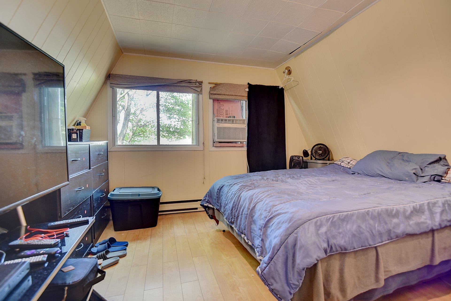 









231


Rue Béram

,
L'Épiphanie,




QC
J5X3J8

