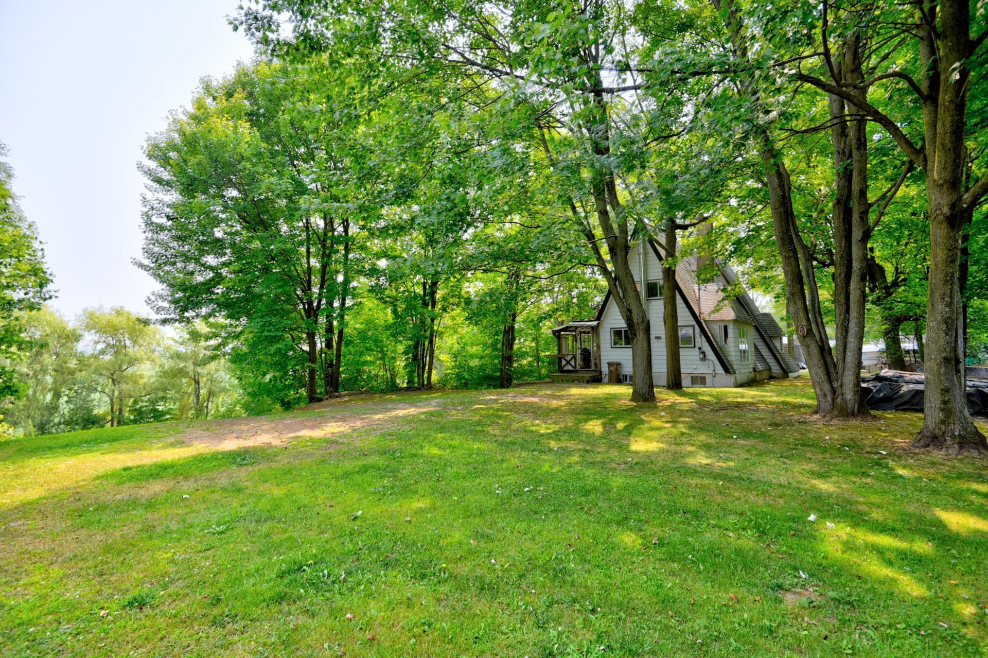 









231


Rue Béram

,
L'Épiphanie,




QC
J5X3J8

