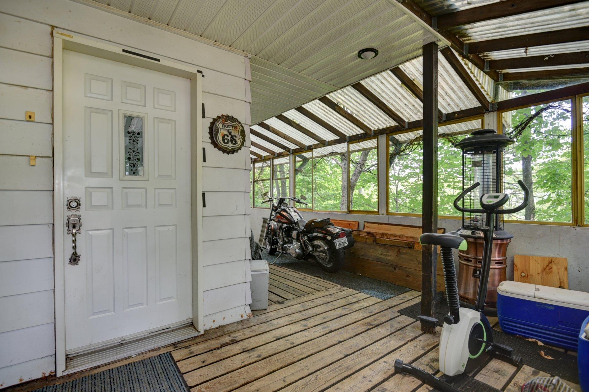 









231


Rue Béram

,
L'Épiphanie,




QC
J5X3J8

