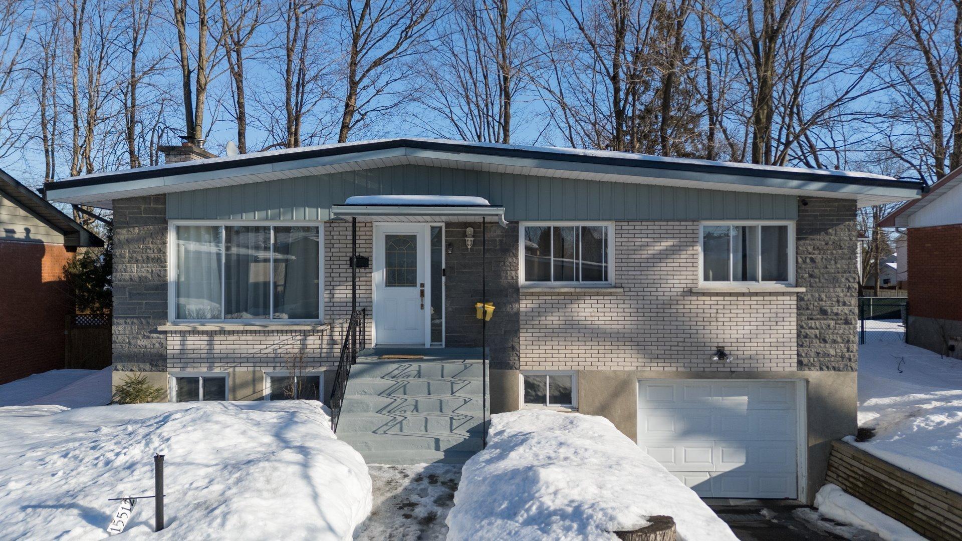 









15512


Rue Oakwood

,
Montréal (Pierrefonds-Roxboro),




QC
H9H1Y2

