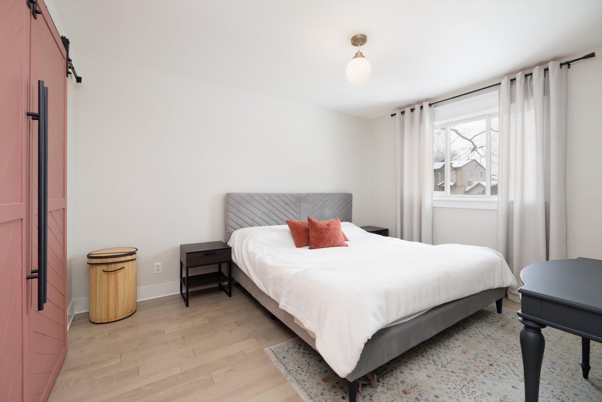 









15512


Rue Oakwood

,
Montréal (Pierrefonds-Roxboro),




QC
H9H1Y2

