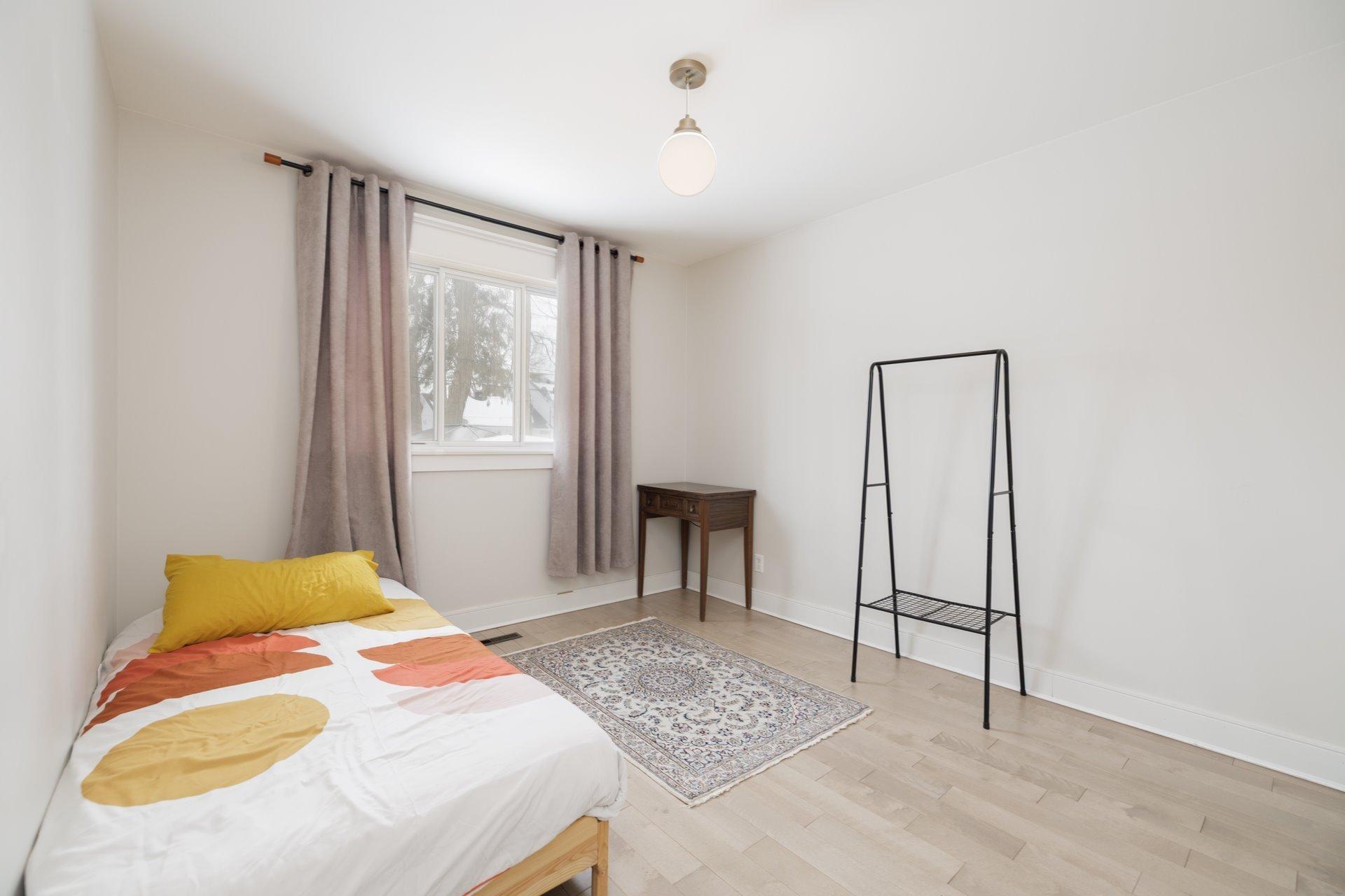 









15512


Rue Oakwood

,
Montréal (Pierrefonds-Roxboro),




QC
H9H1Y2

