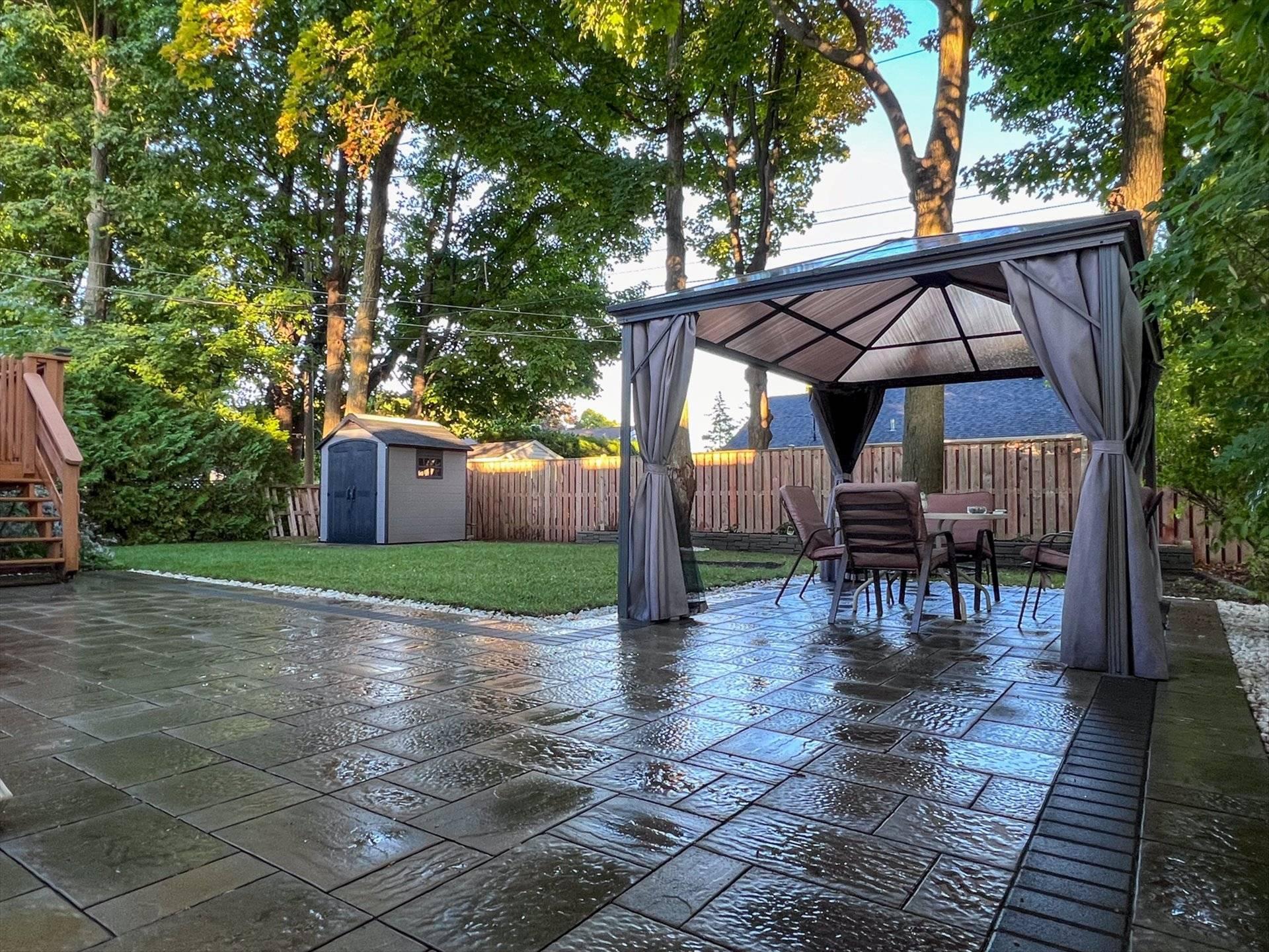 









15512


Rue Oakwood

,
Montréal (Pierrefonds-Roxboro),




QC
H9H1Y2

