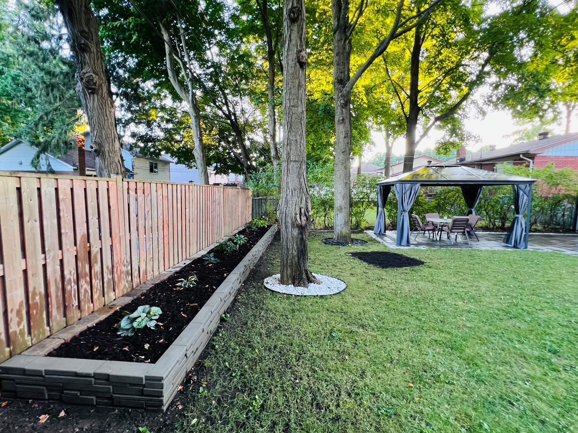 









15512


Rue Oakwood

,
Montréal (Pierrefonds-Roxboro),




QC
H9H1Y2

