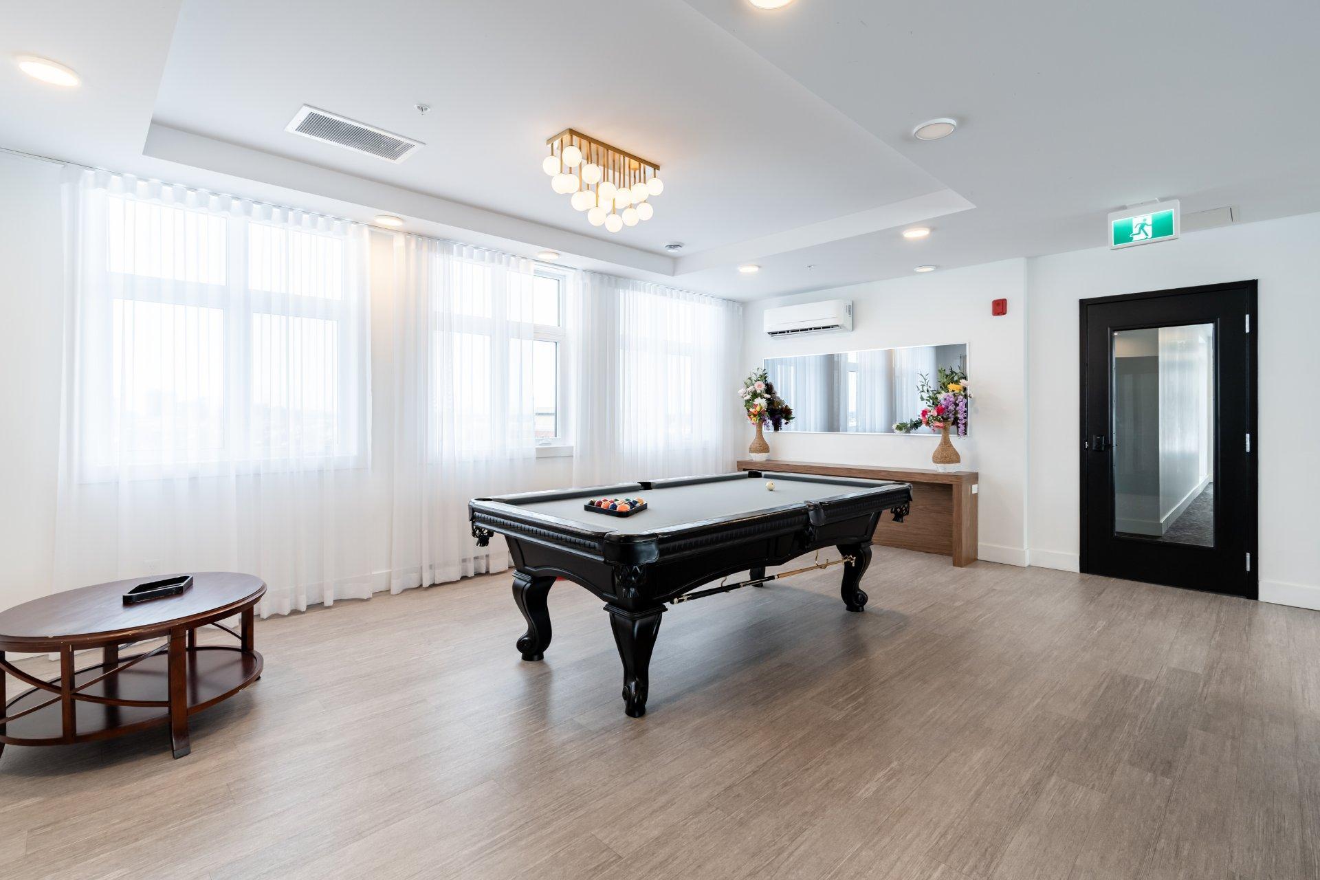 









9175


Rue Lennon

, 109,
Brossard,




QC
J4Y0S3

