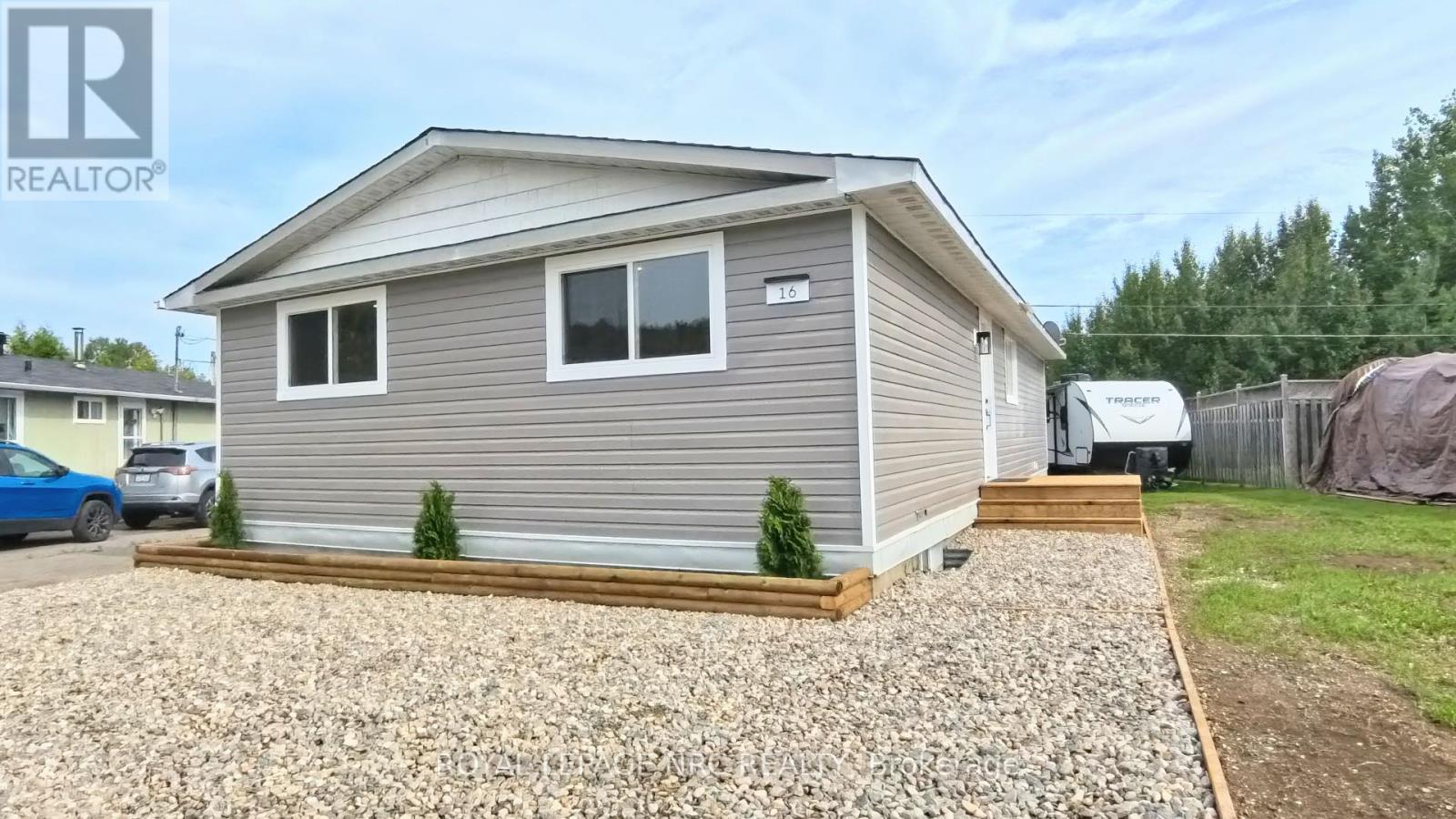












16 ROBIN AVENUE

,
Manitouwadge,




Ontario
P0T2C0

