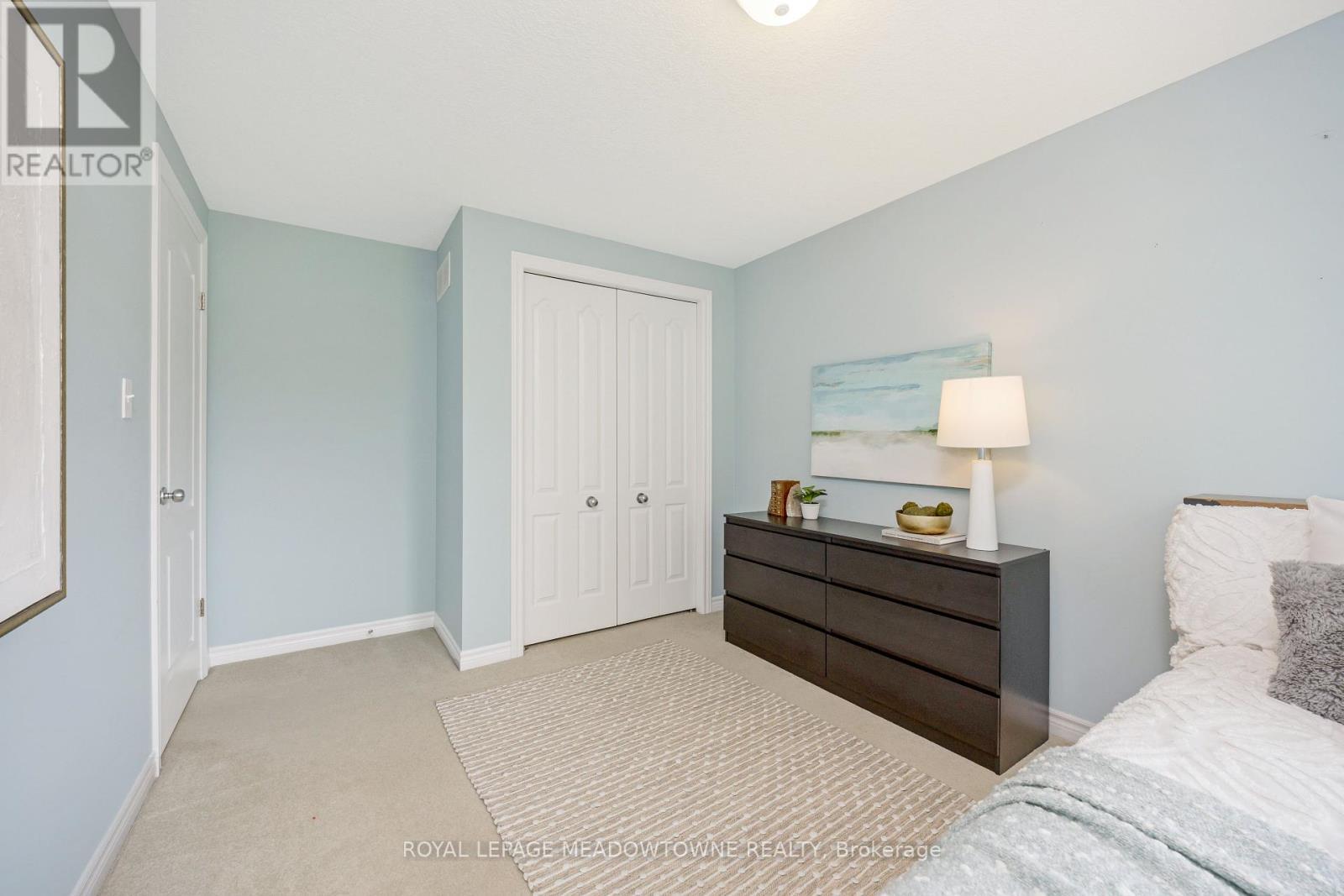 












324 SEVERN DRIVE

,
Guelph,




Ontario
N1E0E9

