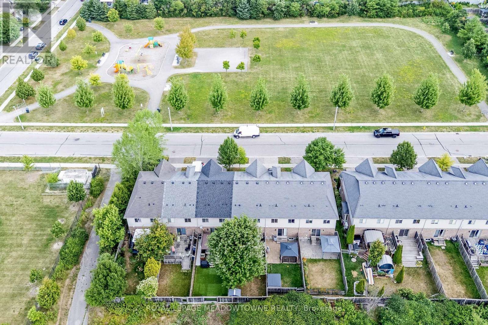 












324 SEVERN DRIVE

,
Guelph,




Ontario
N1E0E9

