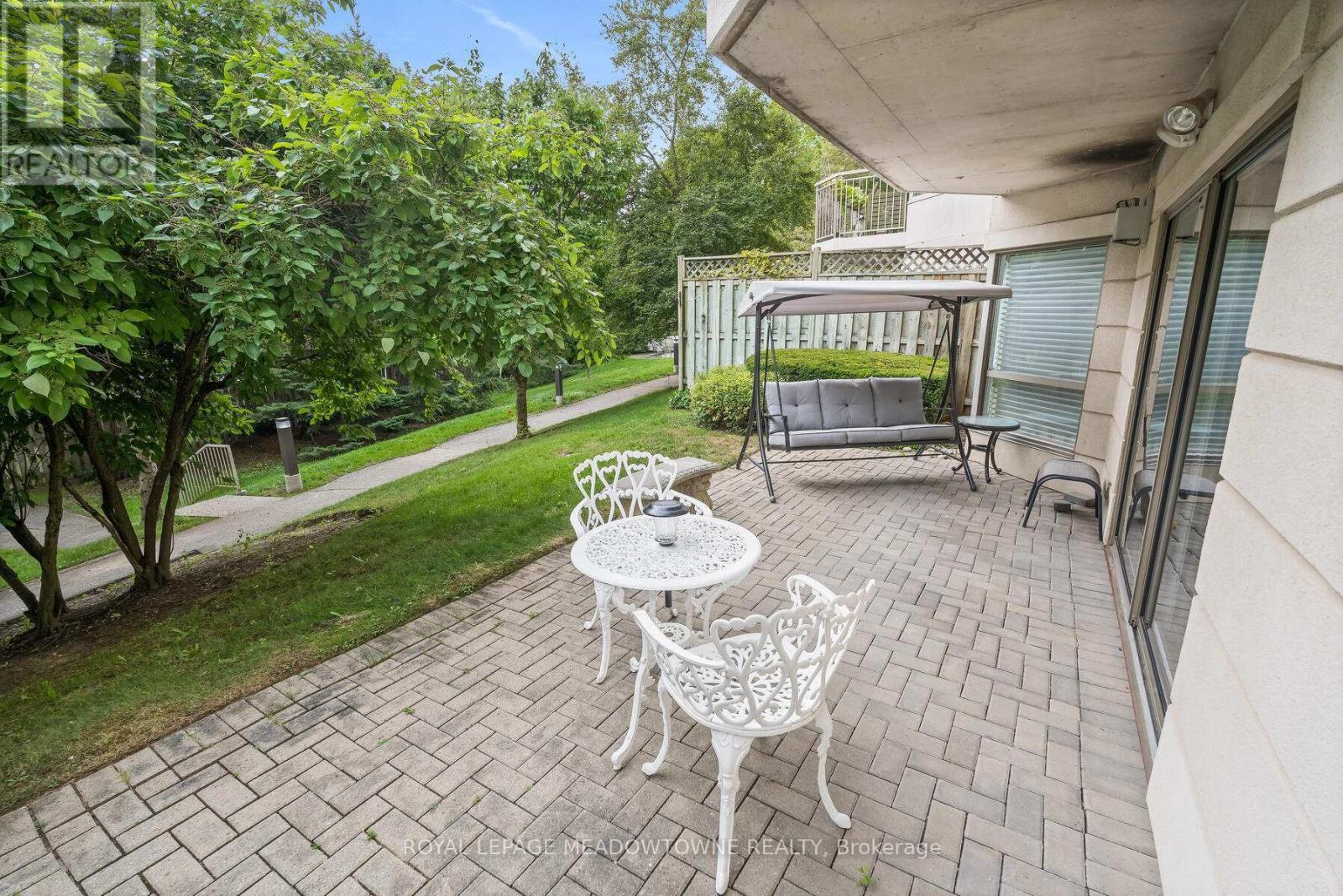 












104 - 24 CHAPEL STREET

,
Halton Hills,




Ontario
L7G6A7

