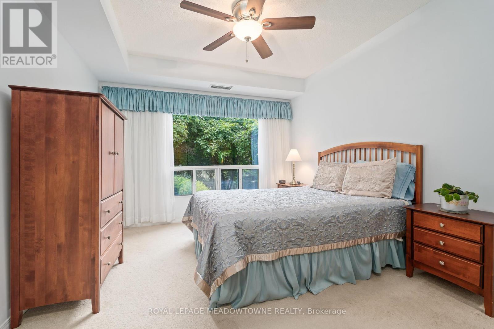












104 - 24 CHAPEL STREET

,
Halton Hills,




Ontario
L7G6A7

