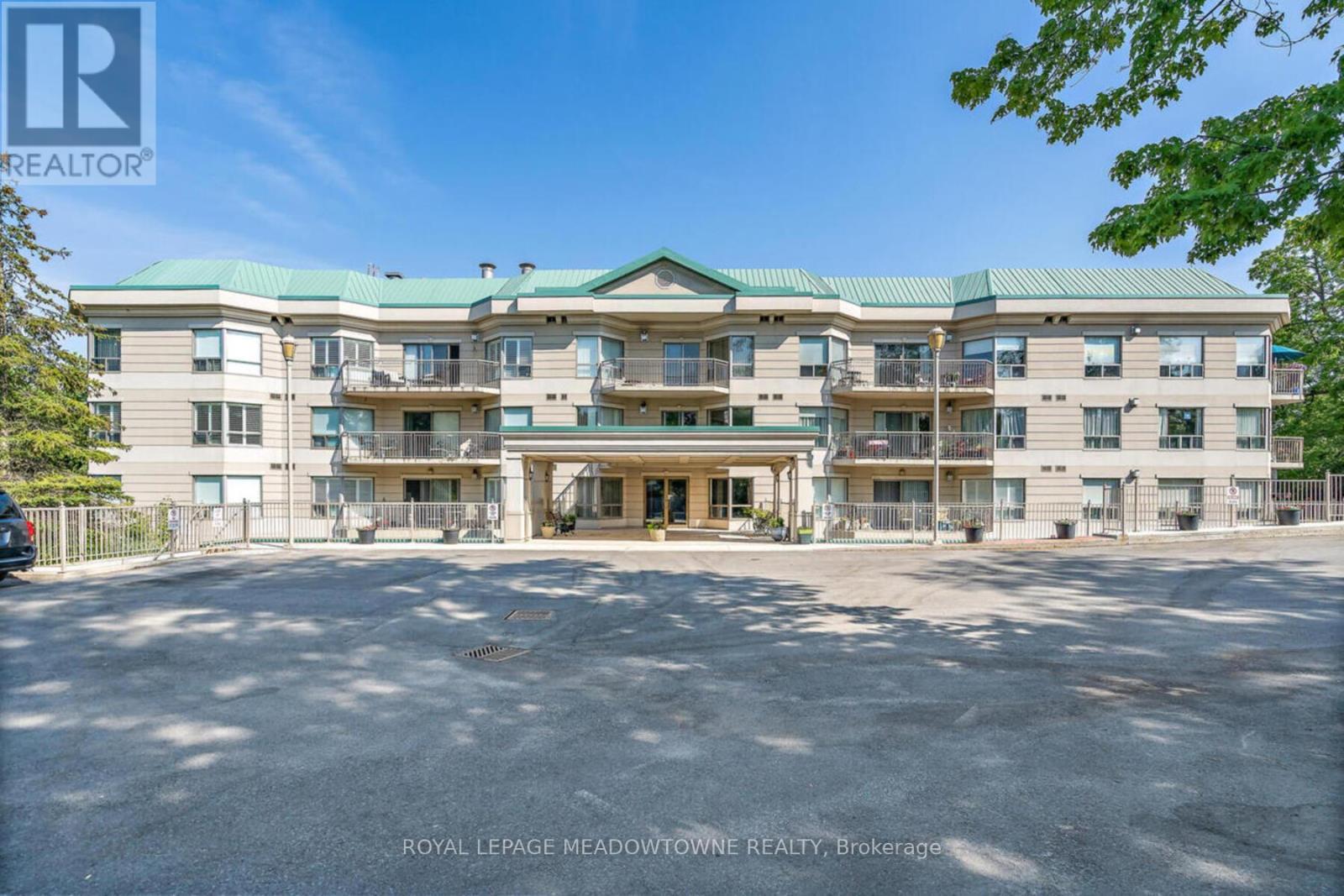 












104 - 24 CHAPEL STREET

,
Halton Hills,




Ontario
L7G6A7

