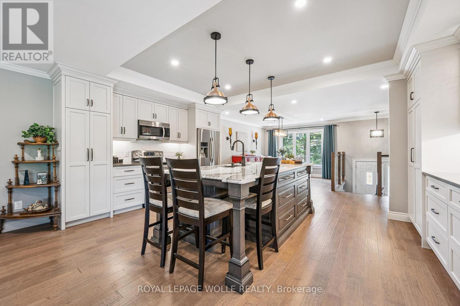 












558 ELM RIDGE PLACE

,
Waterloo,




Ontario
N2L4P7


