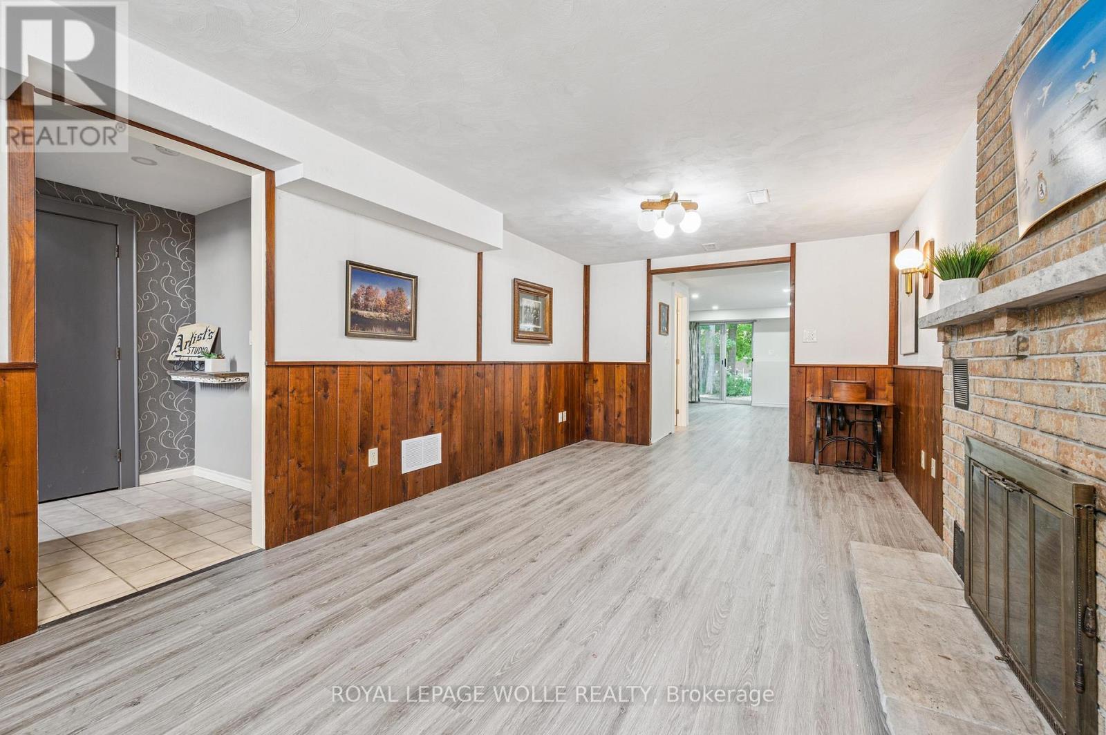












558 ELM RIDGE PLACE

,
Waterloo,




Ontario
N2L4P7

