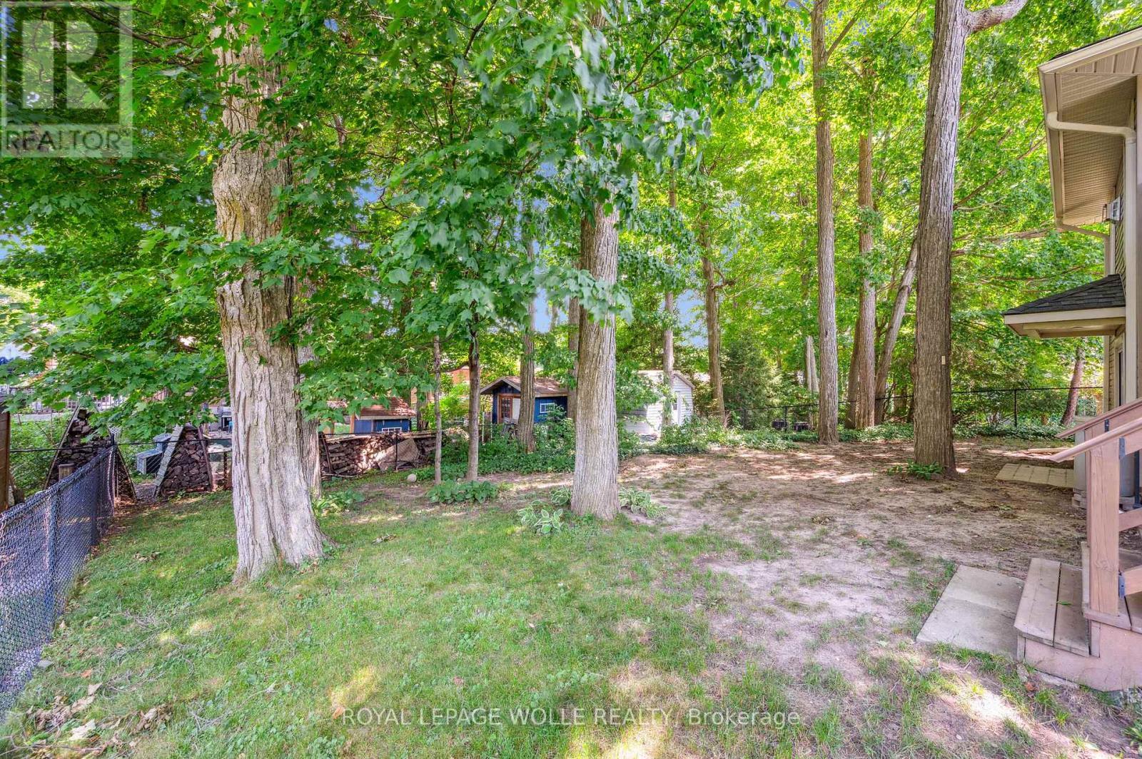 












558 ELM RIDGE PLACE

,
Waterloo,




Ontario
N2L4P7

