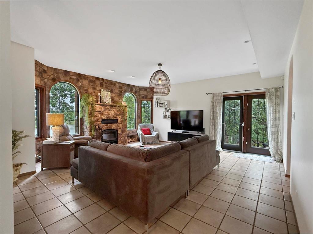 












3211 McDonald Avenue

,
Brandon,




Manitoba
R7B0B5

