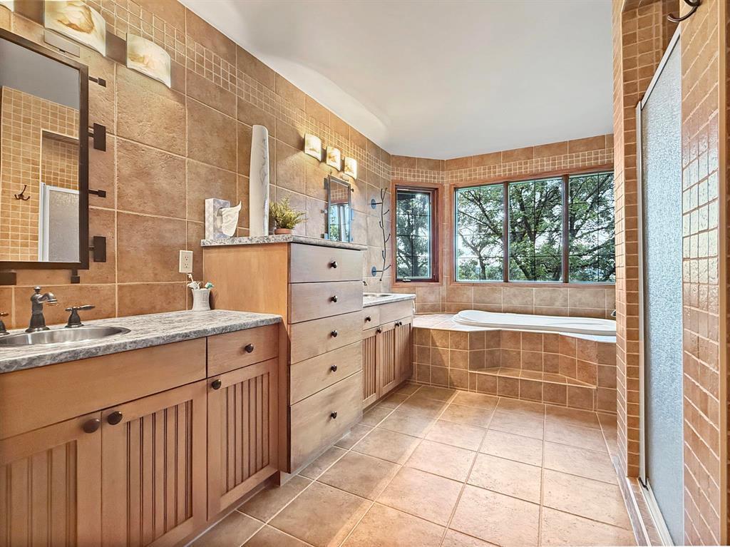 












3211 McDonald Avenue

,
Brandon,




Manitoba
R7B0B5

