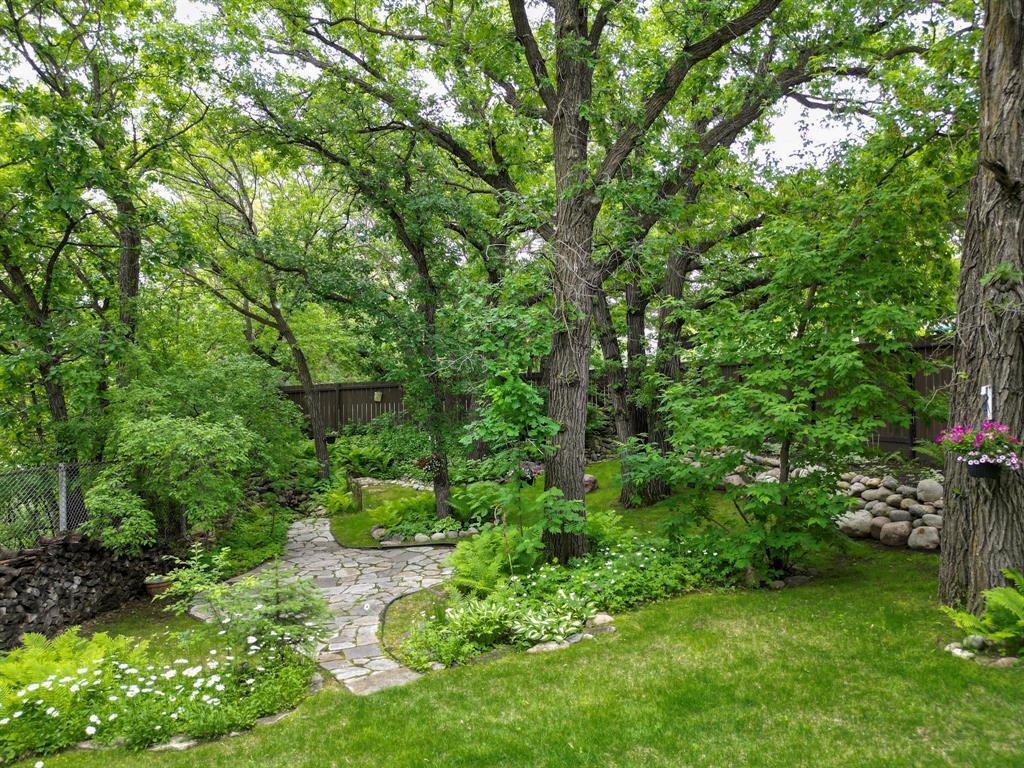 












3211 McDonald Avenue

,
Brandon,




Manitoba
R7B0B5

