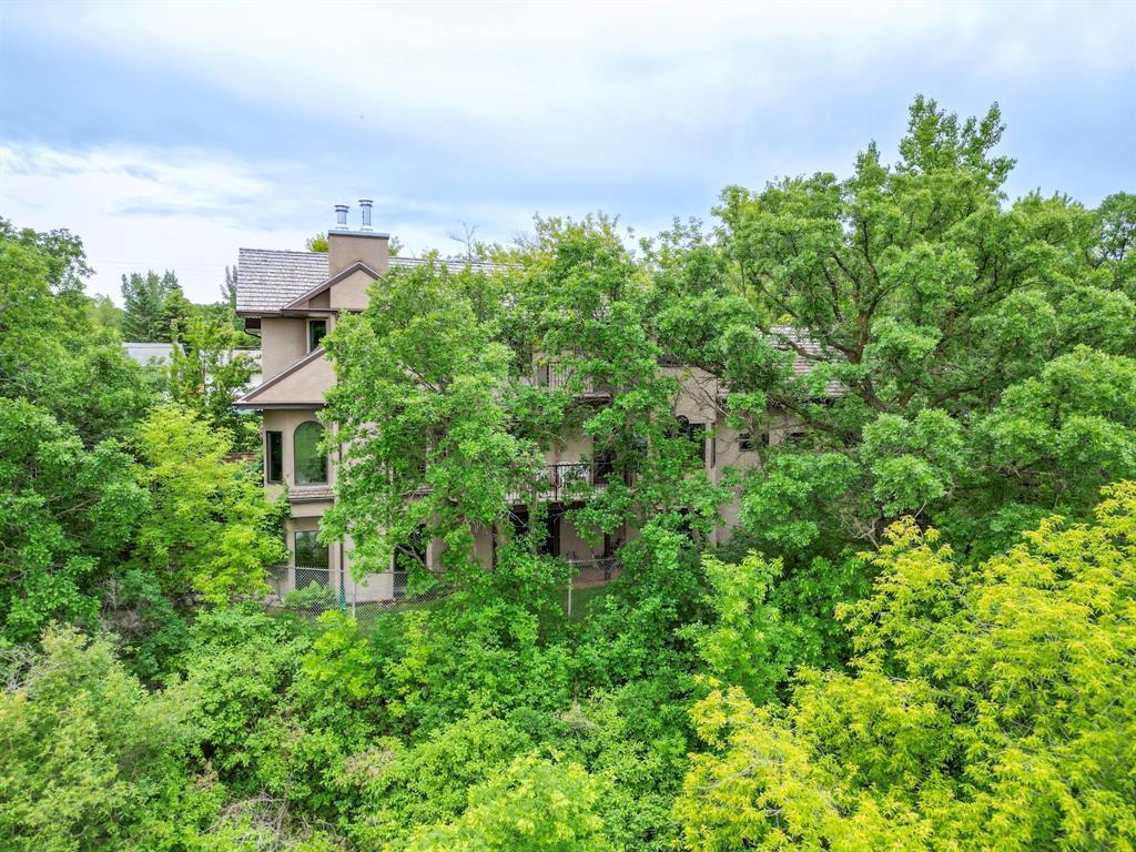 












3211 McDonald Avenue

,
Brandon,




Manitoba
R7B0B5

