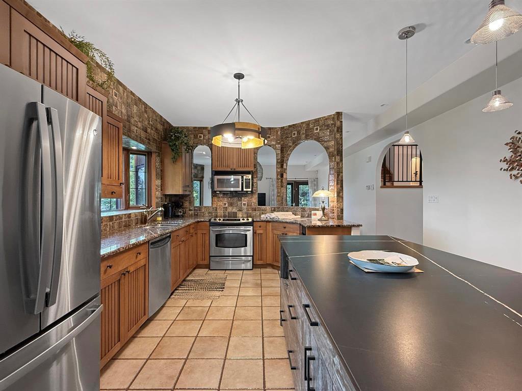 












3211 McDonald Avenue

,
Brandon,




Manitoba
R7B0B5

