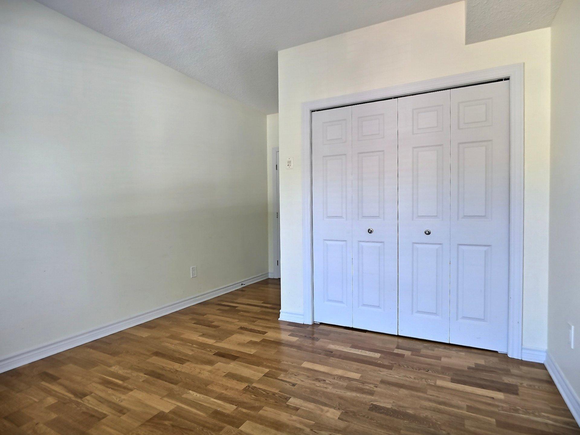 









45


Rue du Colonial

, 202,
Gatineau (Aylmer),




QC
J9H0B1

