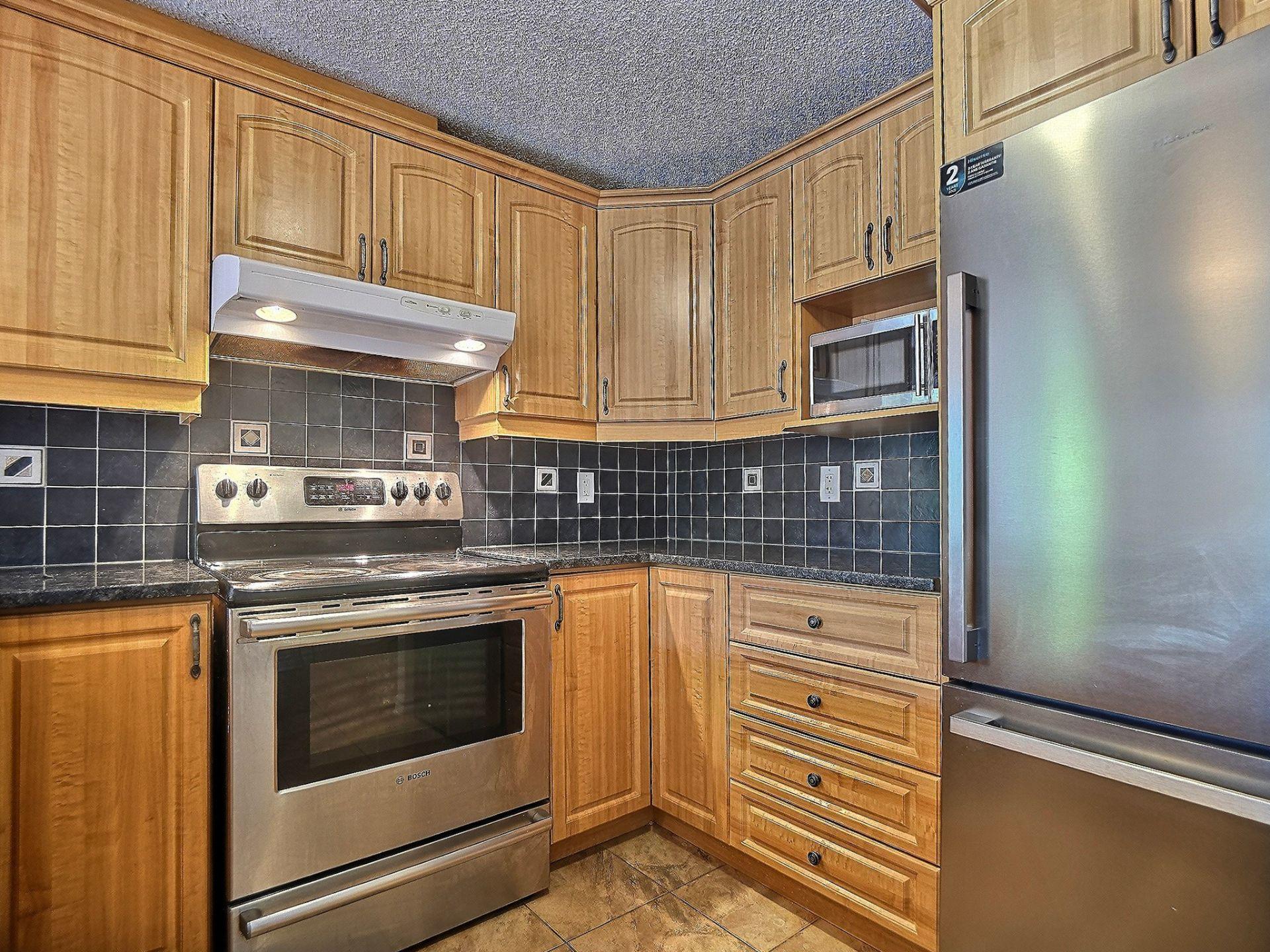 









45


Rue du Colonial

, 202,
Gatineau (Aylmer),




QC
J9H0B1

