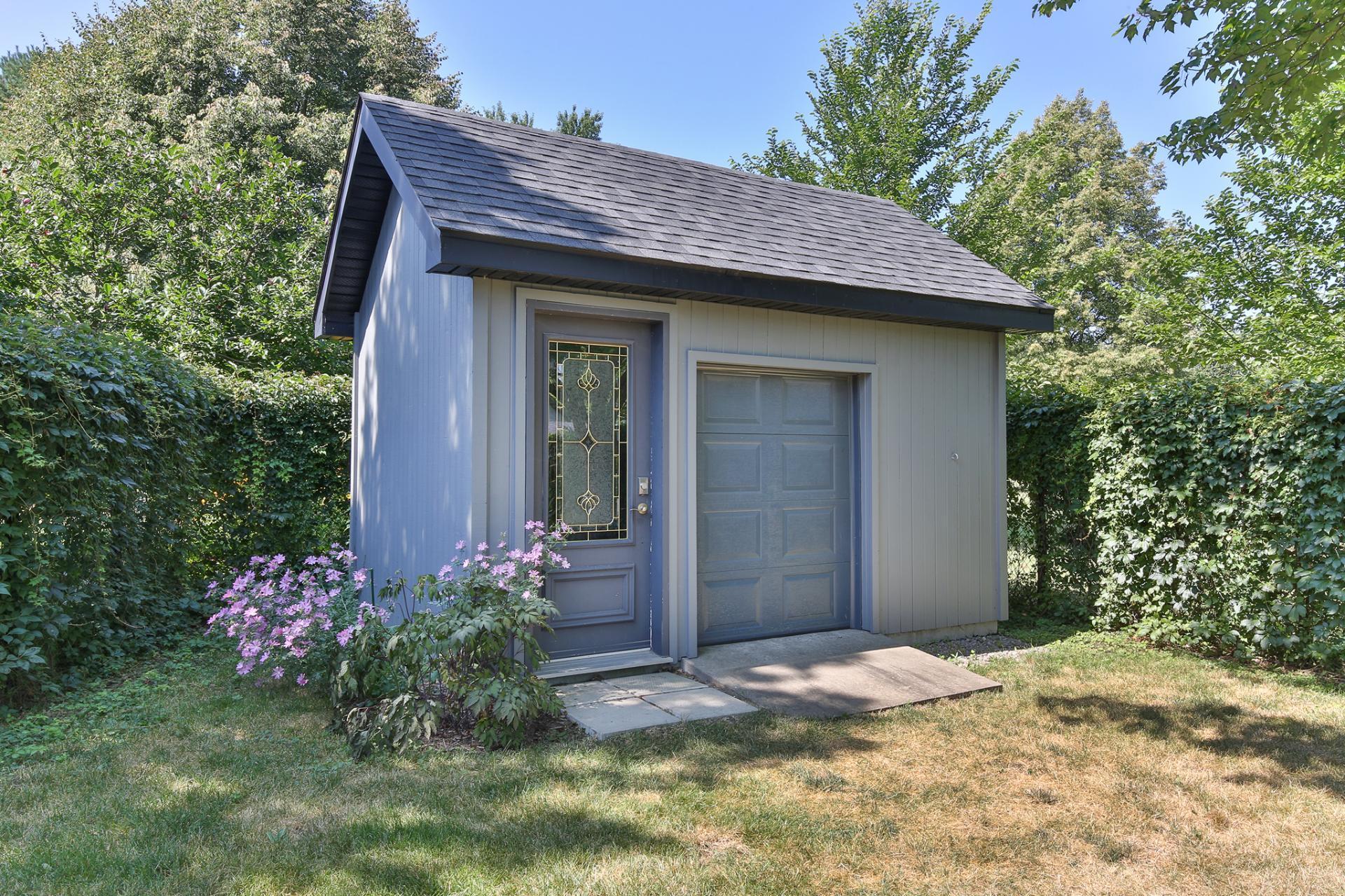 









15


Rue Louis-Liénard-de-Beaujeu

,
Saint-Jean-sur-Richelieu,




QC
J2W1T4

