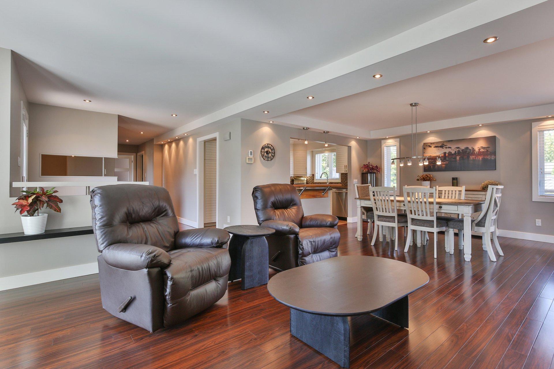 









15


Rue Louis-Liénard-de-Beaujeu

,
Saint-Jean-sur-Richelieu,




QC
J2W1T4

