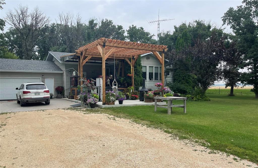 












58094 29 Road W

,
Newton,







Manitoba
R1N3J9

