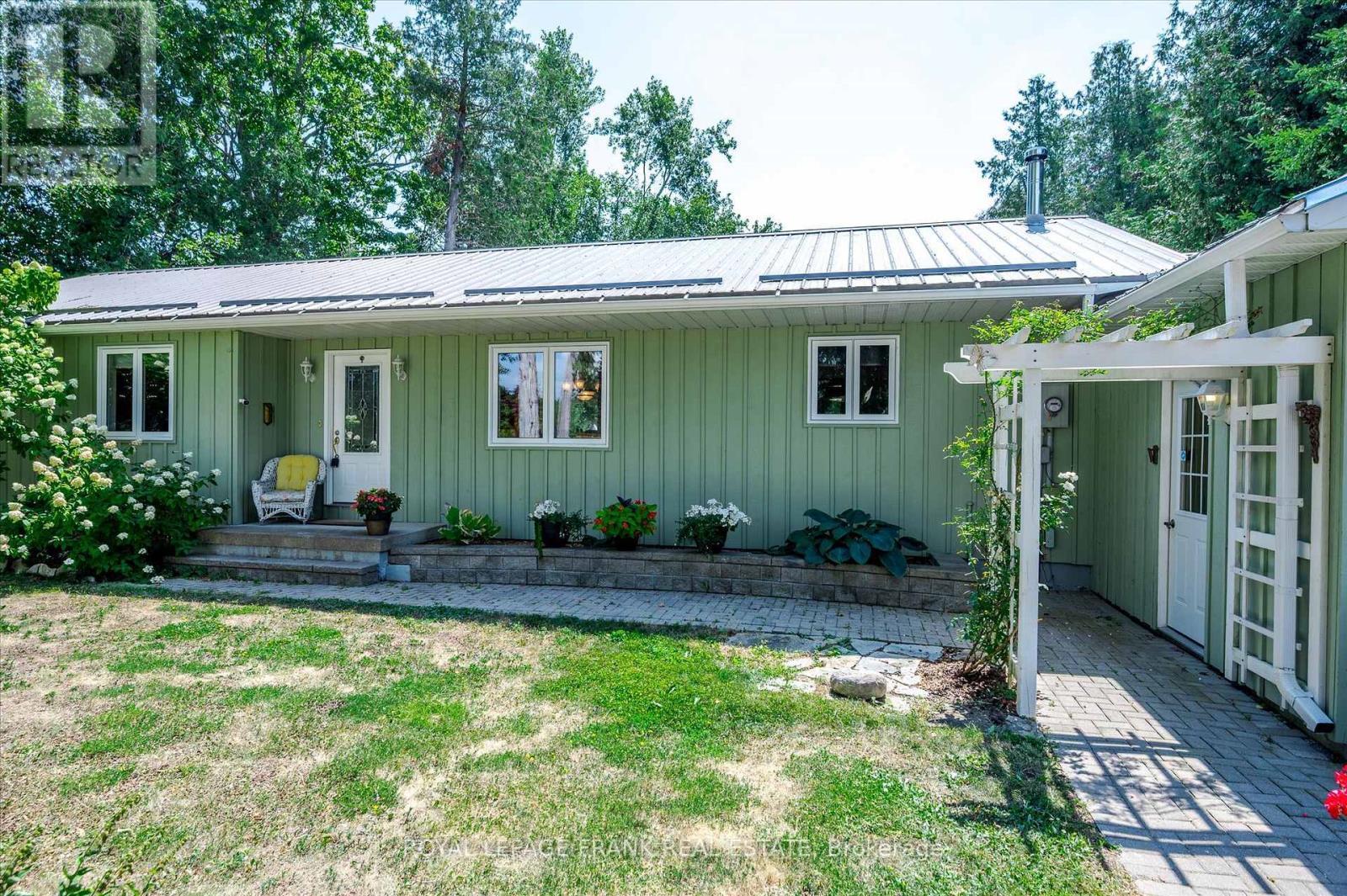 












187 RIVER LANE

,
Douro-Dummer,




Ontario
K0L3A0

