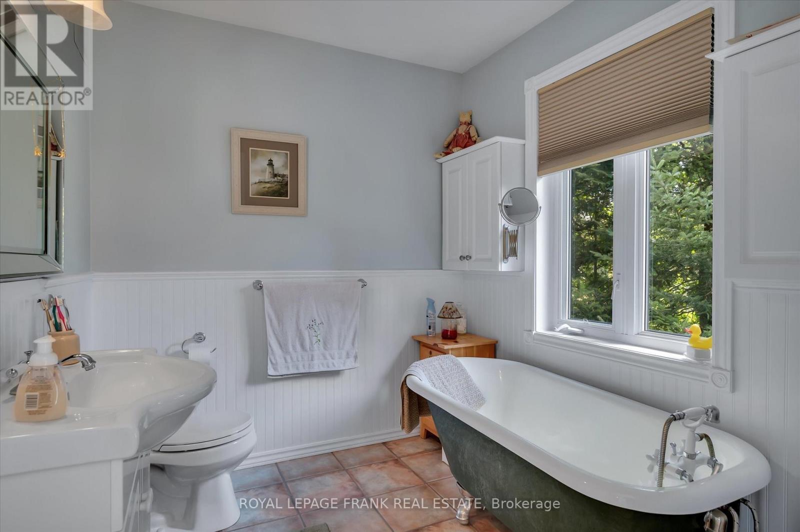 












187 RIVER LANE

,
Douro-Dummer,




Ontario
K0L3A0

