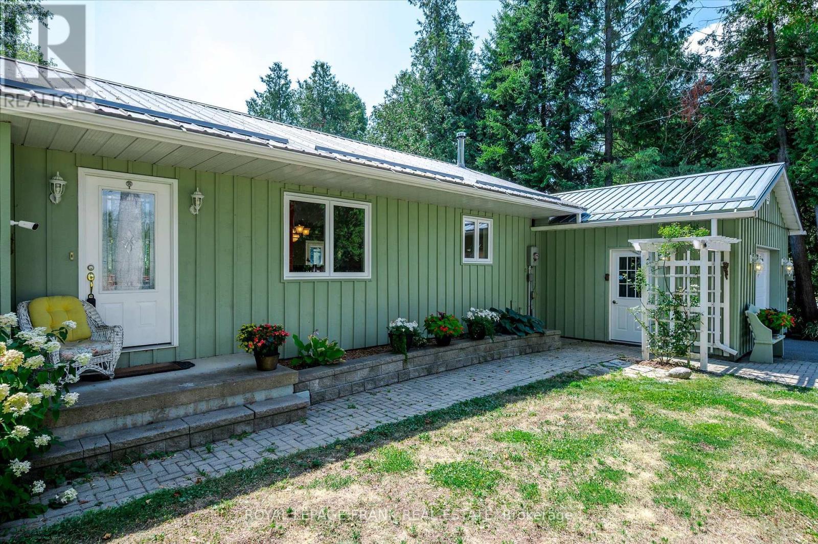 












187 RIVER LANE

,
Douro-Dummer,




Ontario
K0L3A0

