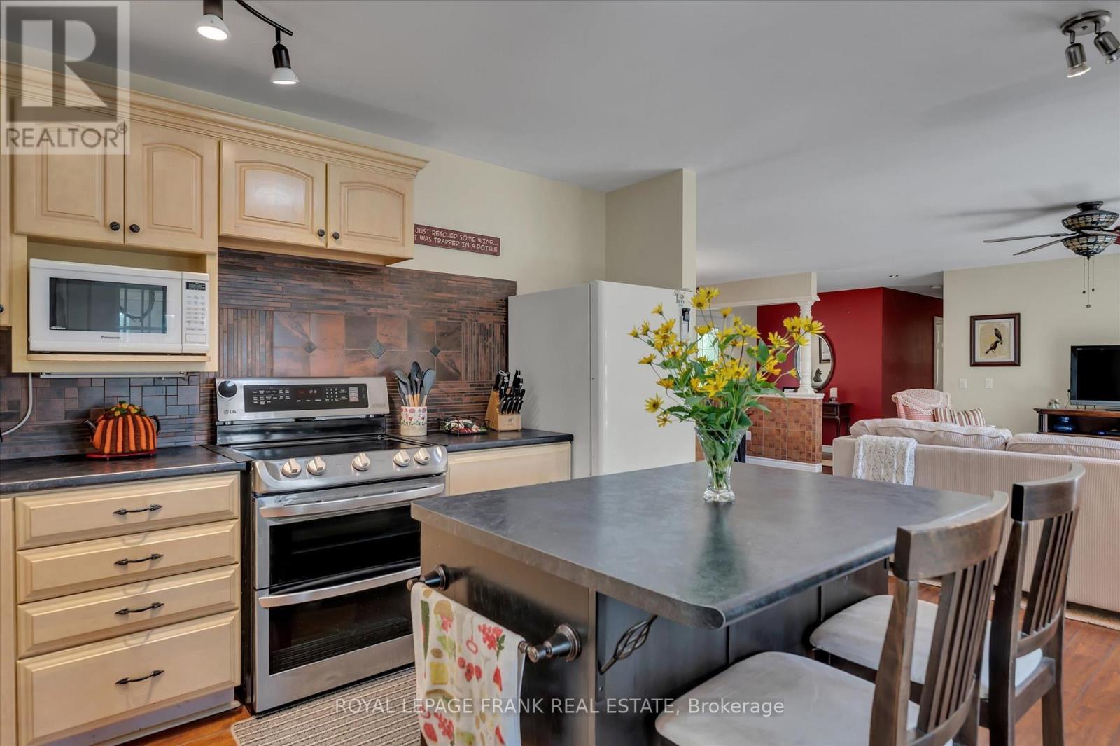 












187 RIVER LANE

,
Douro-Dummer,




Ontario
K0L3A0

