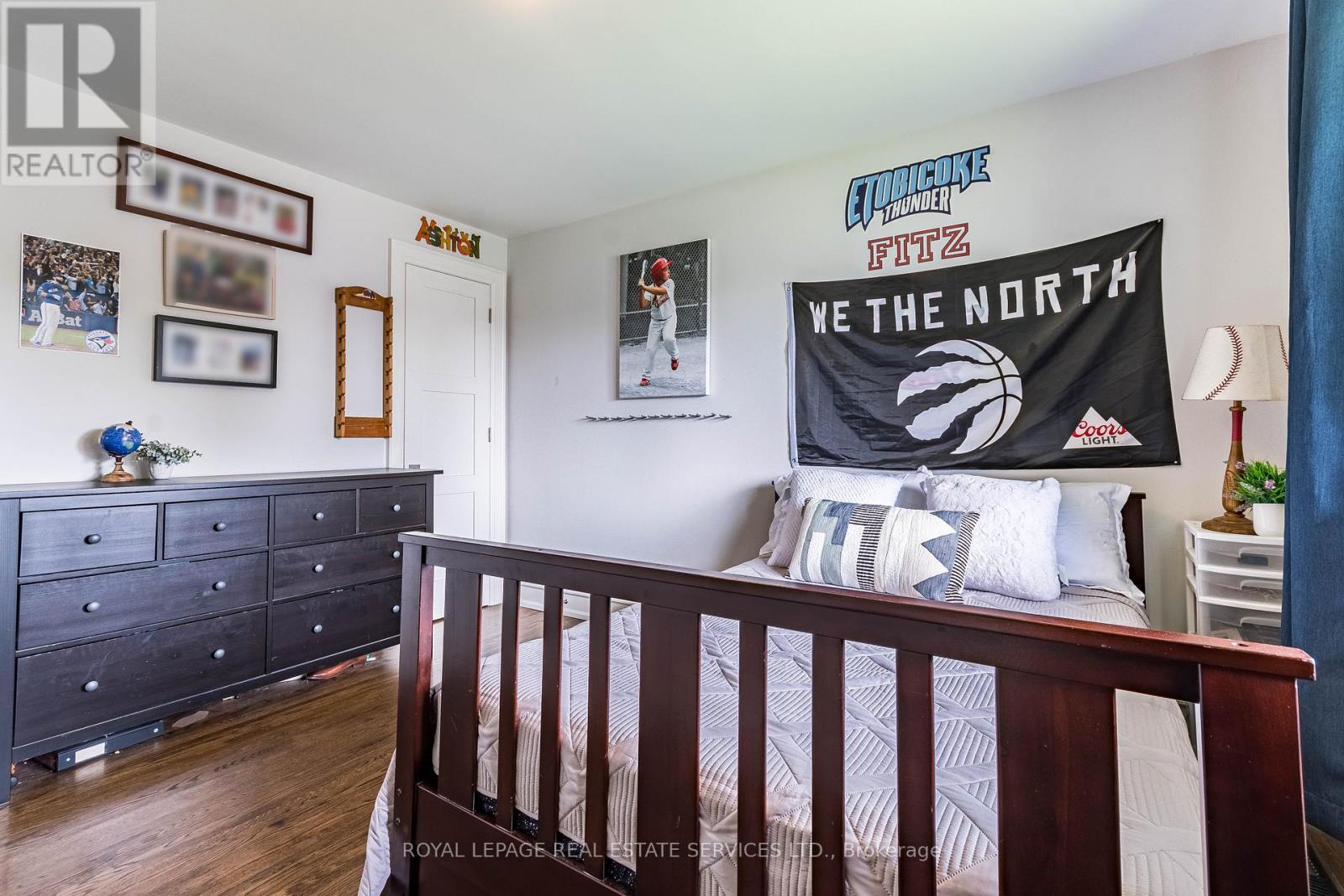 












42 GLEN AGAR DRIVE

,
Toronto,




Ontario
M9B5L9

