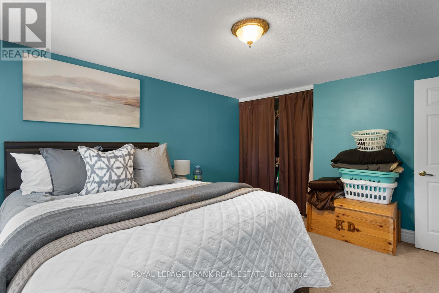 












42 - 700 HARMONY ROAD N

,
Oshawa (Pinecrest),




Ontario
L1K1S2

