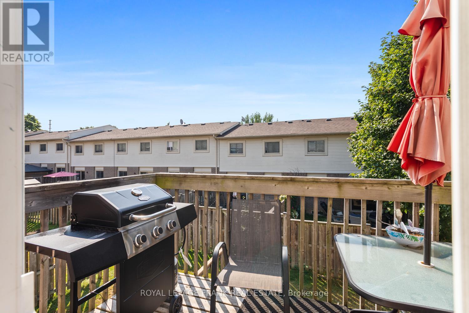 












42 - 700 HARMONY ROAD N

,
Oshawa (Pinecrest),




Ontario
L1K1S2

