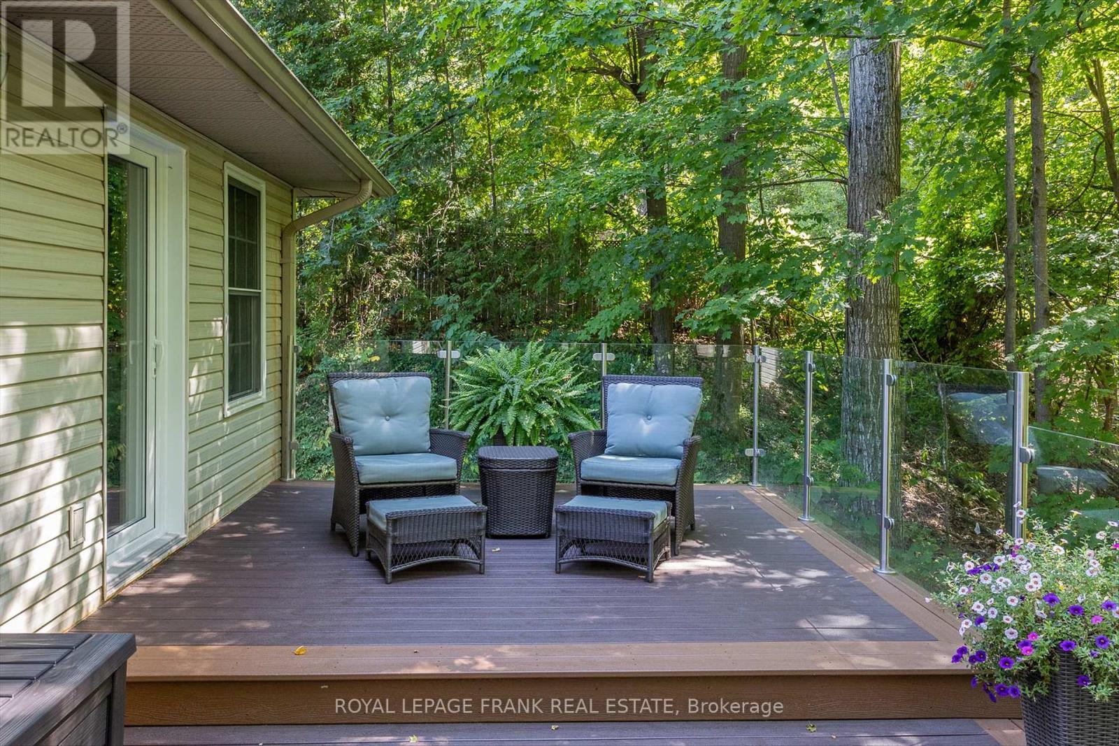 












24 DEER AVENUE

,
Cavan Monaghan (Cavan Twp),




Ontario
L0A1G0

