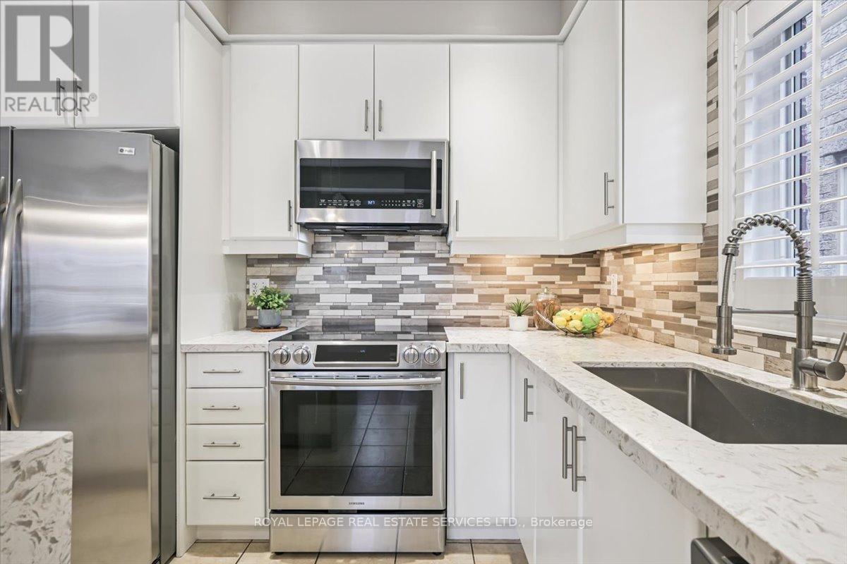












3187 COTTER ROAD

,
Burlington,




Ontario
L7M0N3

