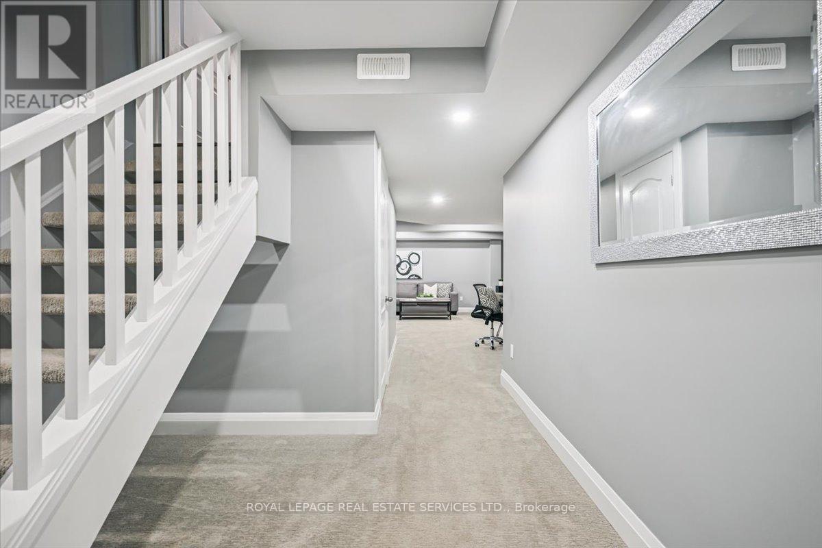 












3187 COTTER ROAD

,
Burlington,




Ontario
L7M0N3

