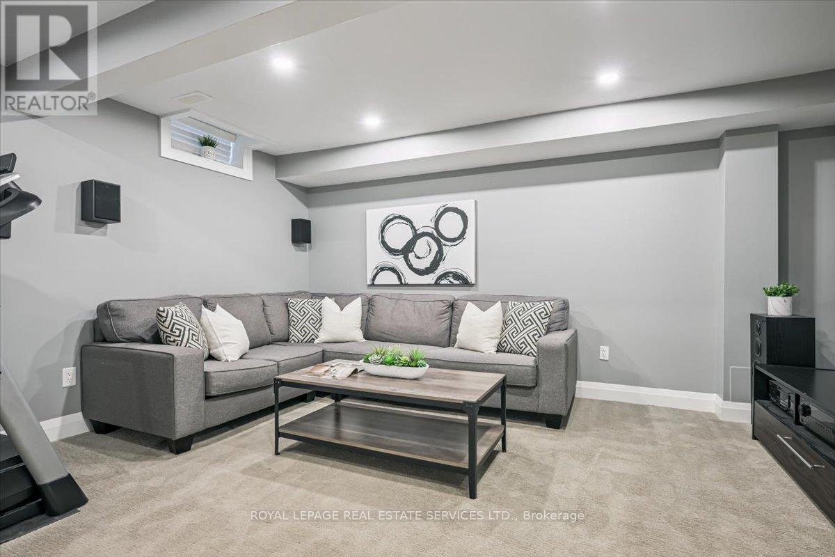 












3187 COTTER ROAD

,
Burlington,




Ontario
L7M0N3

