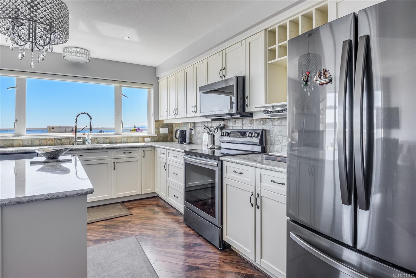 









350


Island

Hwy South, 419,
Campbell River,




BC
V9W 1A5

