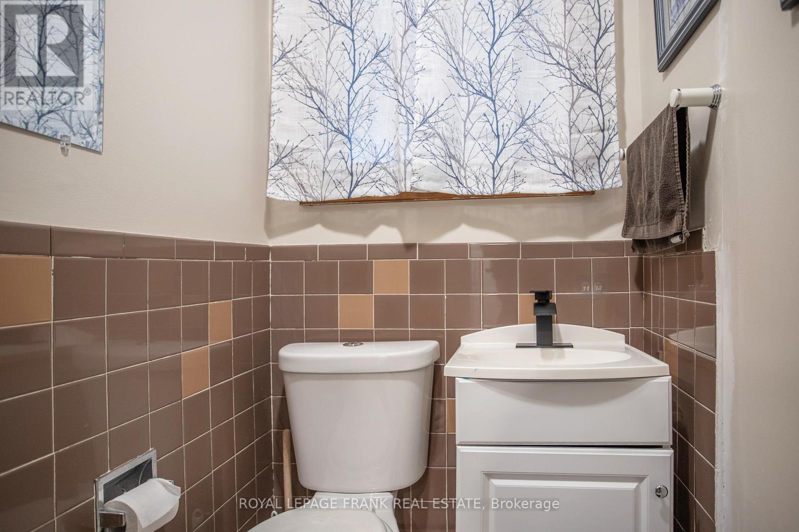 












119 USBORNE ROAD

,
Alnwick/Haldimand,




Ontario
K0K1S0

