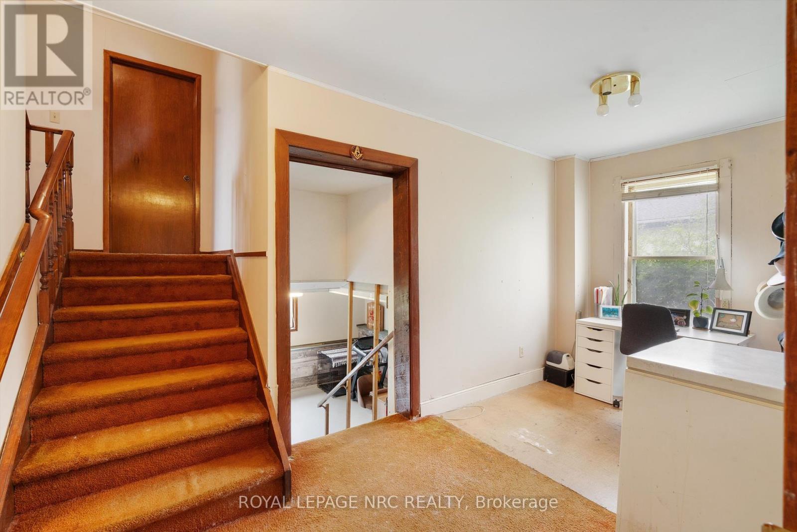 












154 DALHOUSIE AVENUE

,
St. Catharines (Port Dalhousie),




Ontario
L2N4X7

