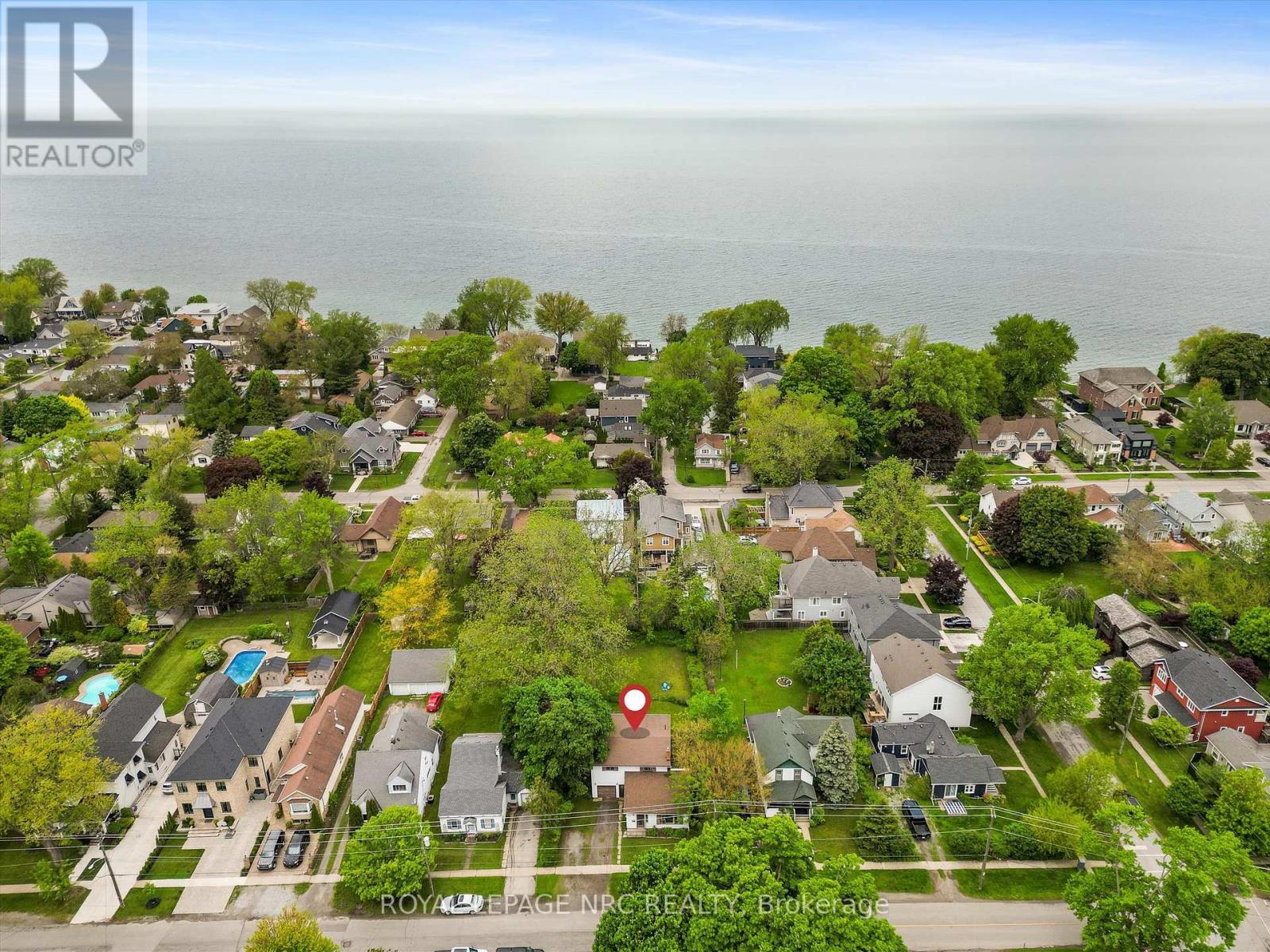 












154 DALHOUSIE AVENUE

,
St. Catharines (Port Dalhousie),




Ontario
L2N4X7

