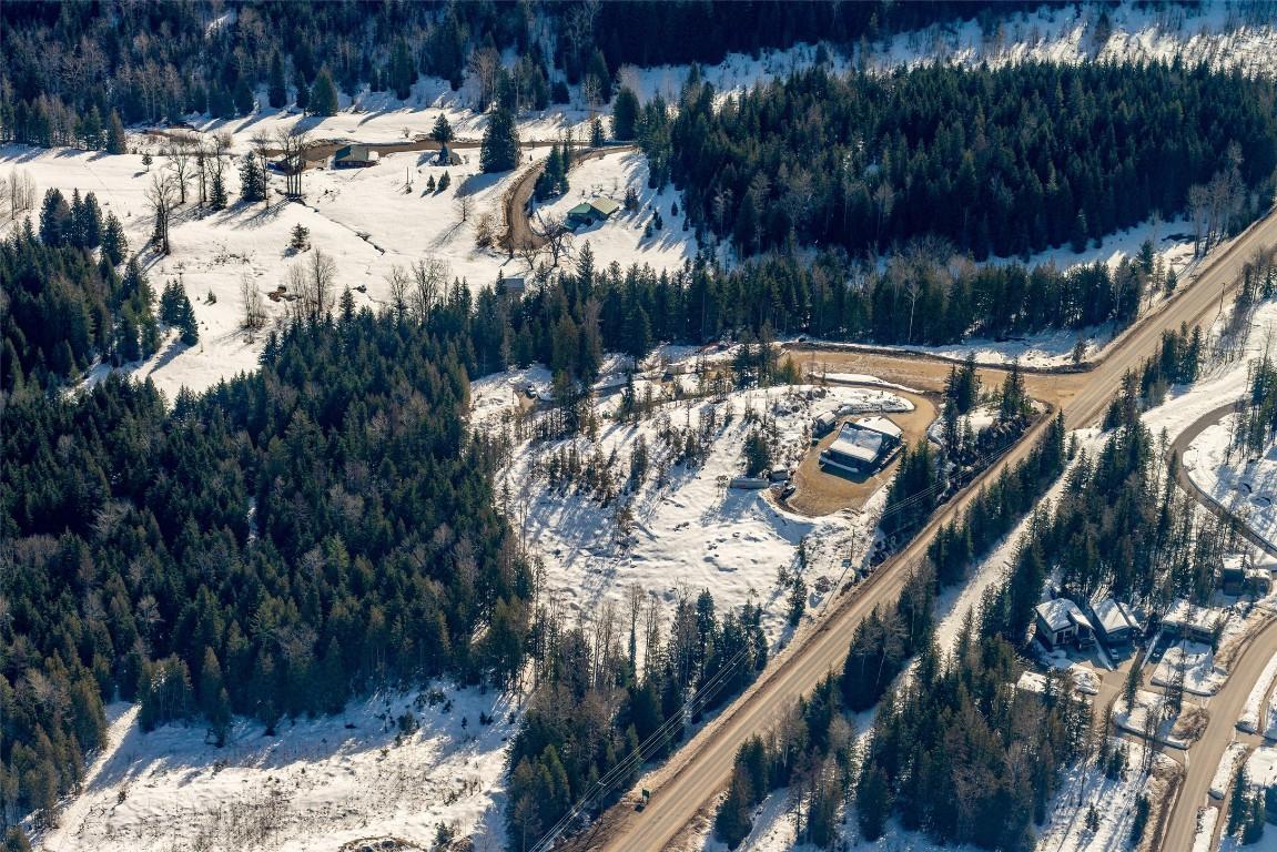 









3052


3B

Highway,
Rossland,







BC
V0G 1Y0

