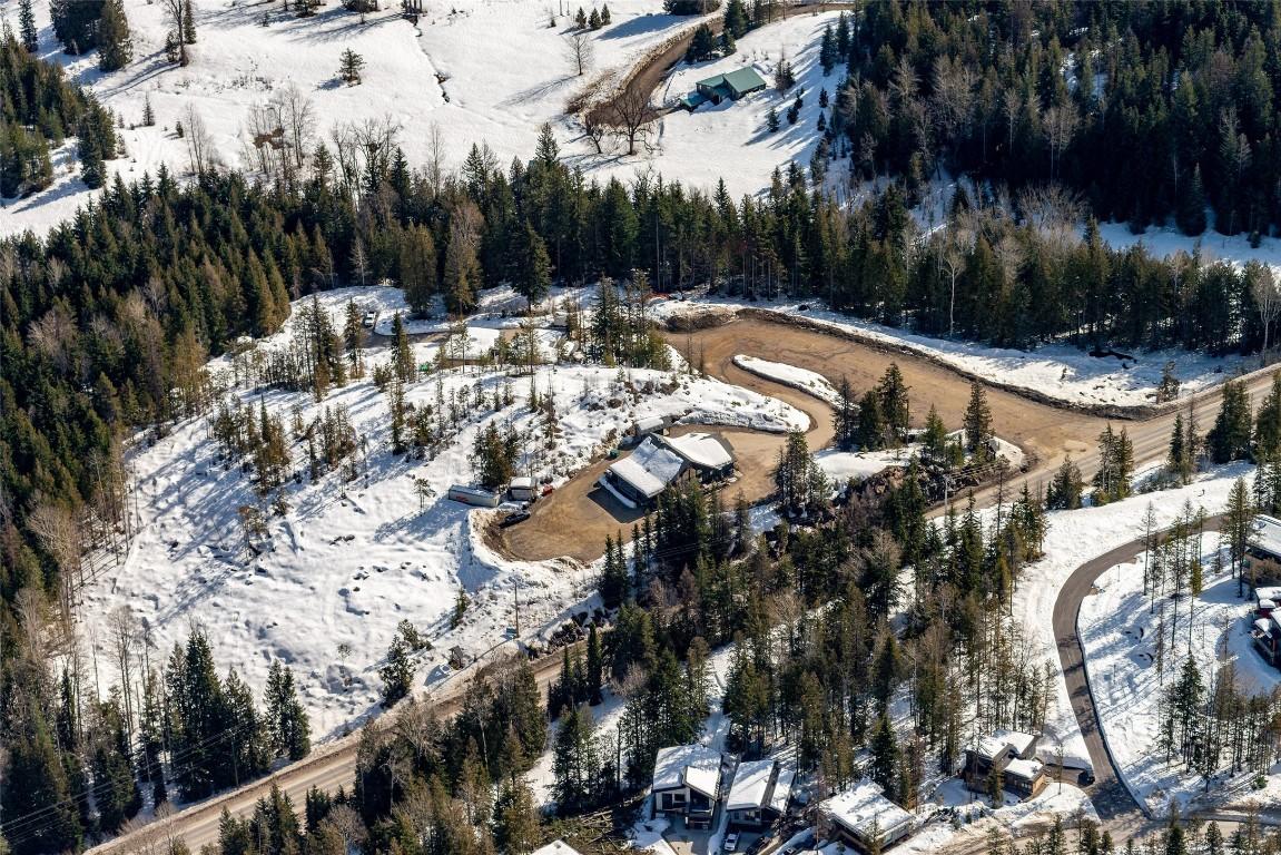 









3052


3B

Highway,
Rossland,







BC
V0G 1Y0

