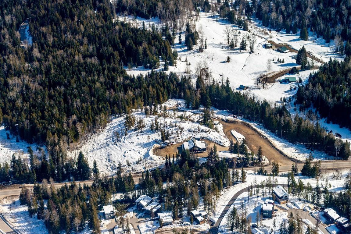 









3052


3B

Highway,
Rossland,







BC
V0G 1Y0

