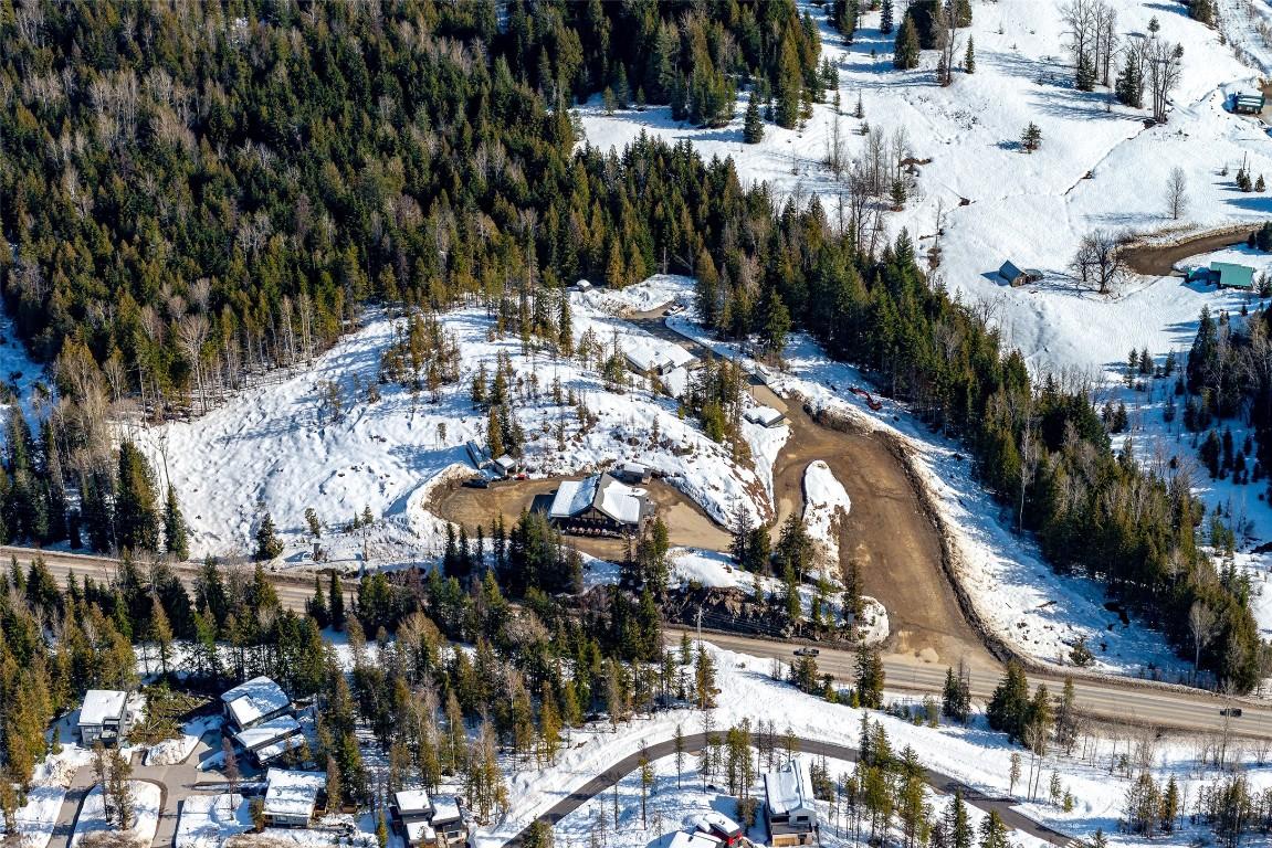 









3052


3B

Highway,
Rossland,







BC
V0G 1Y0

