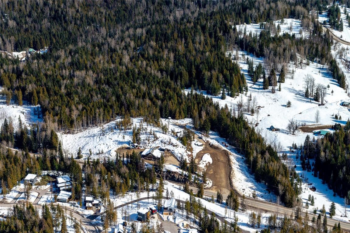 









3052


3B

Highway,
Rossland,







BC
V0G 1Y0

